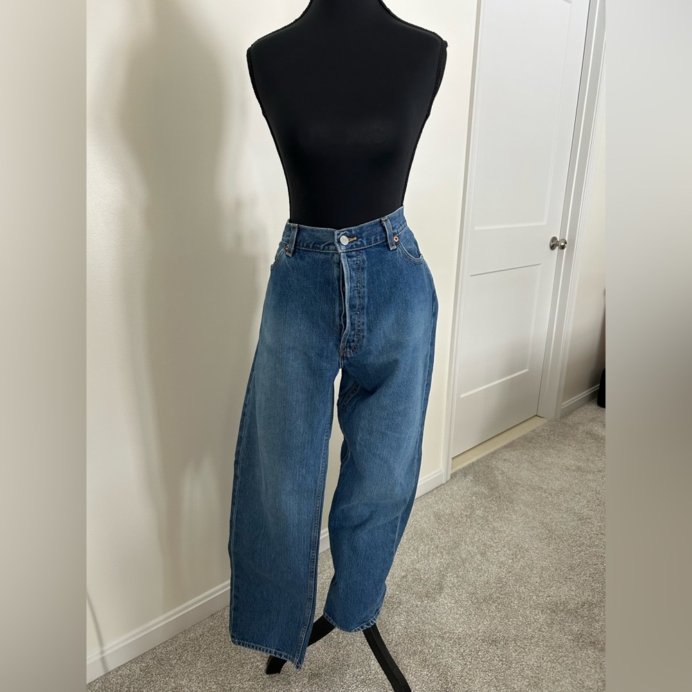 GAP Women's Straight Leg Blue Jeans